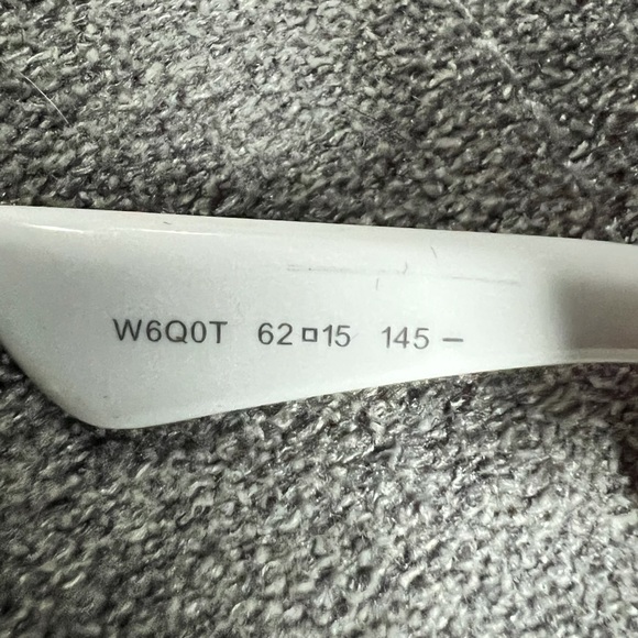 🎬CHRISTIAN DIOR OFFSET SHADES🎬 - Picture 6 of 11